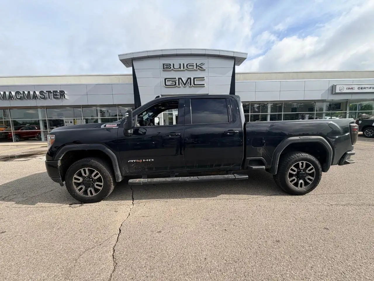 GMC Sierra 2500HD снимка GMC Sierra 2500HD