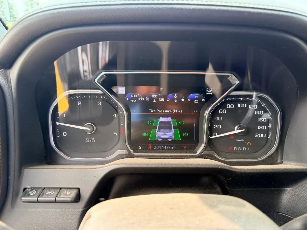 GMC Sierra 2500HD снимка GMC Sierra 2500HD