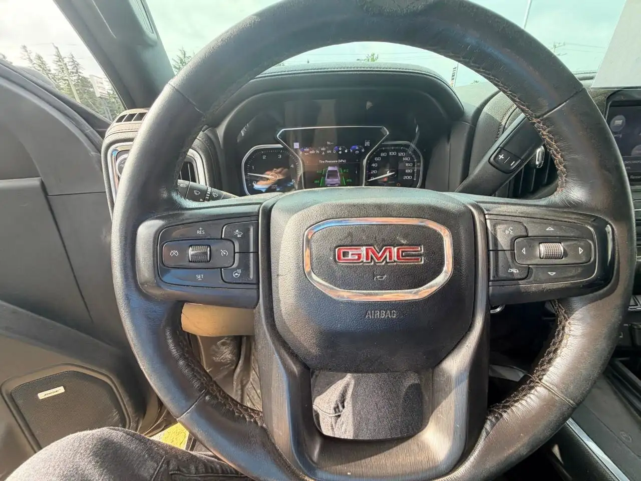 GMC Sierra 2500HD снимка GMC Sierra 2500HD