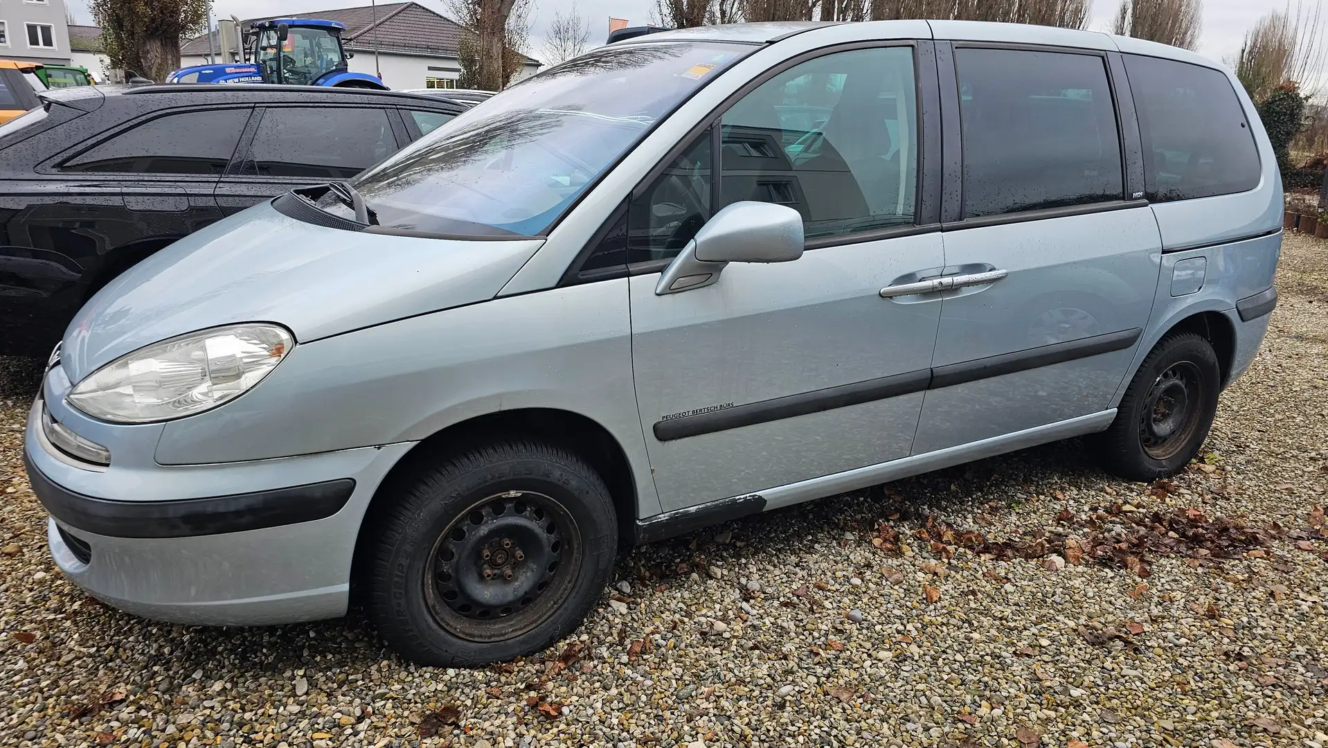 Peugeot 807 2.0 HDI dpf Esplanade Grau - 2