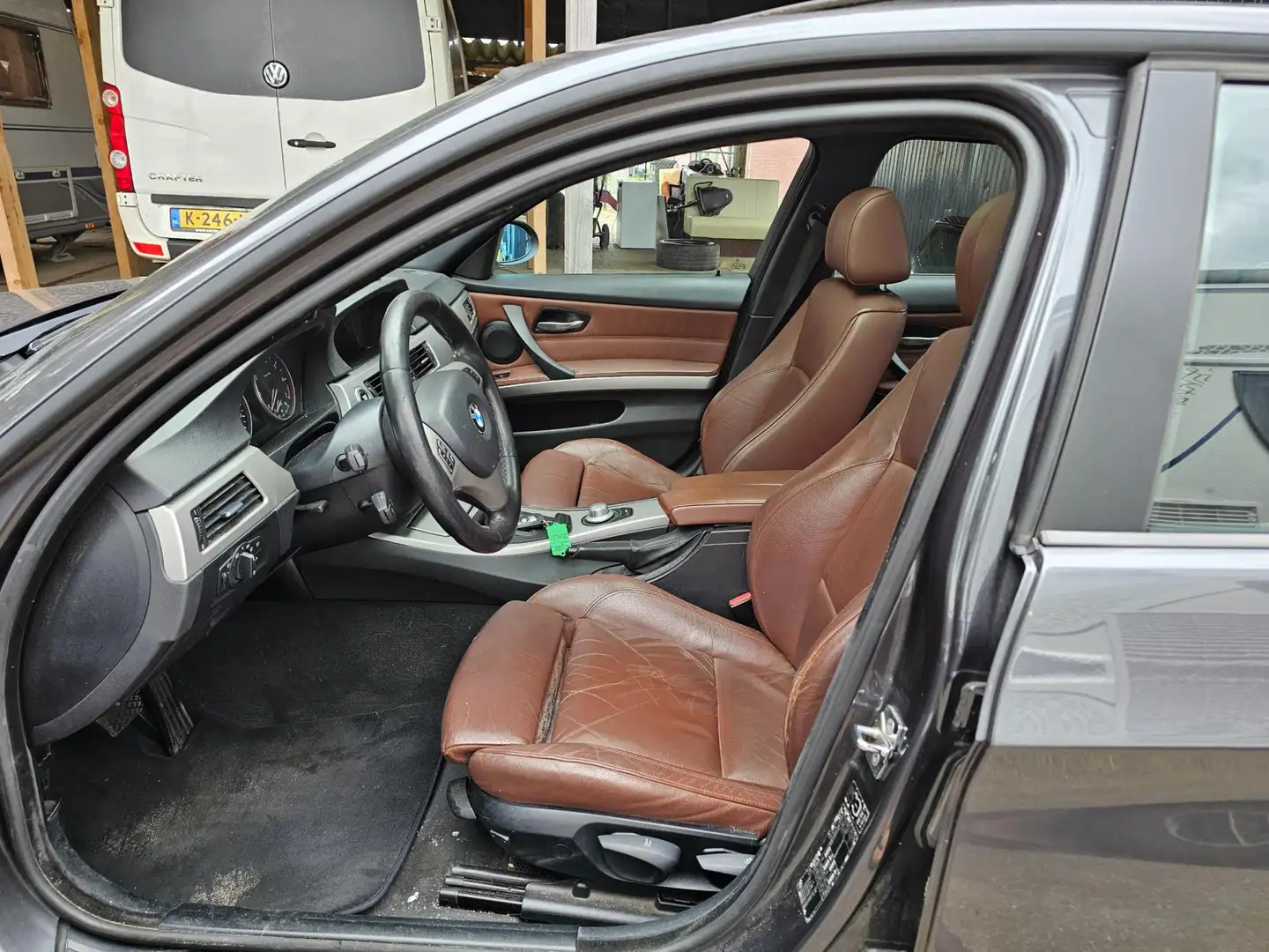 BMW 320 3-serie 320i Graphite DAK/automaat/LEER/cruise Grijs - 2
