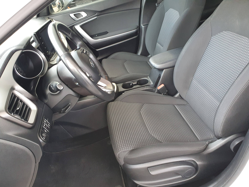 Kia Ceed / cee'd Ceed Diesel 1.6 CRDi Eco-Dynamics Edition 7 --1 Hand-- — photo 8