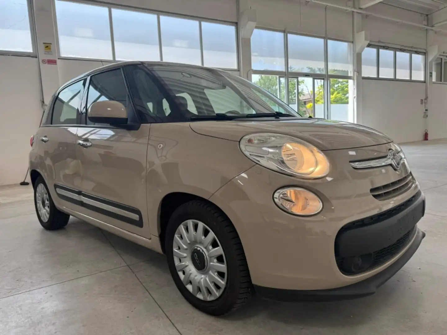 Fiat 500L 0.9 105 CV Pop Star Unicoproprietario Grijs - 2