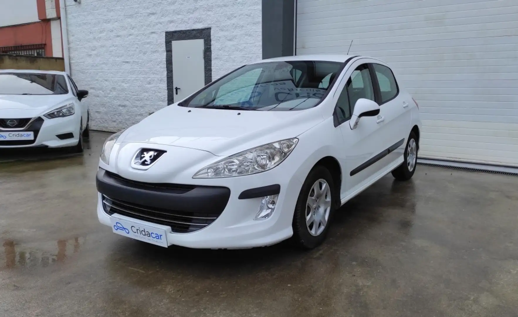 Peugeot 308 1.6HDI Confort Weiß - 1