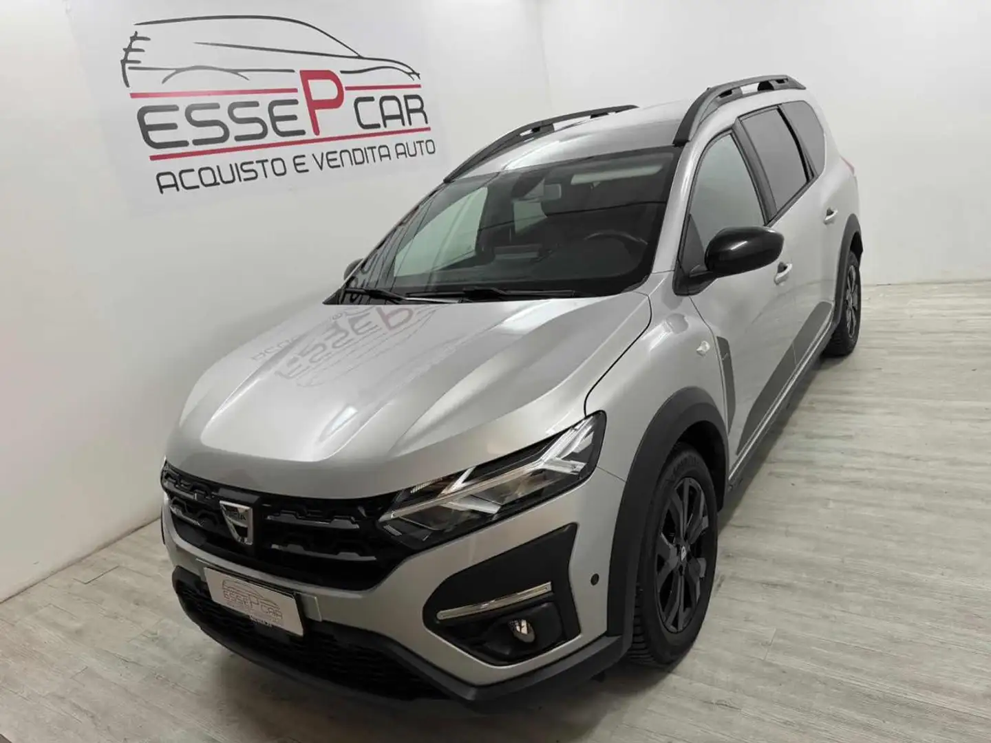 Dacia Jogger 1.0 TCe 110 CV 5 posti Extreme 45.000KM Grigio - 1