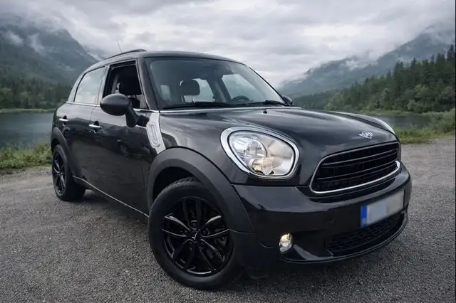 MINI One Countryman