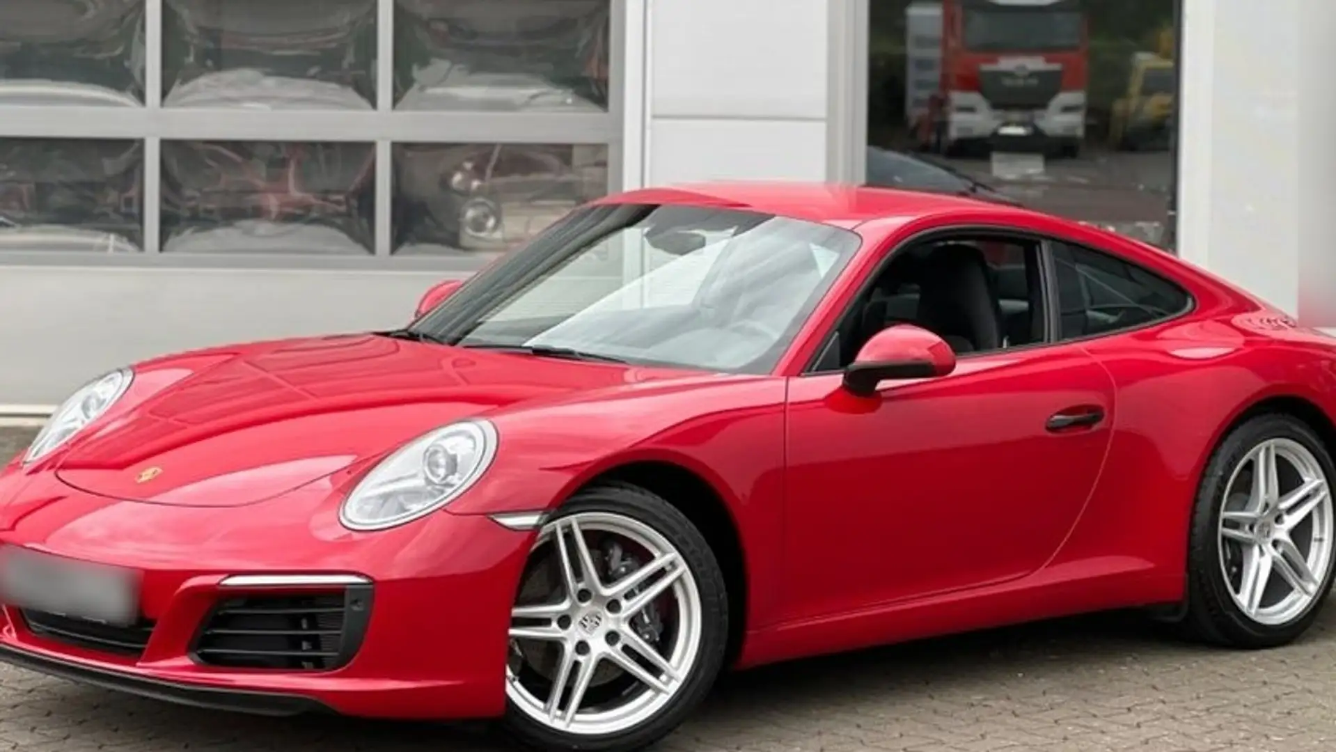 Porsche 992 Carrera Coupé PDK Rouge - 2