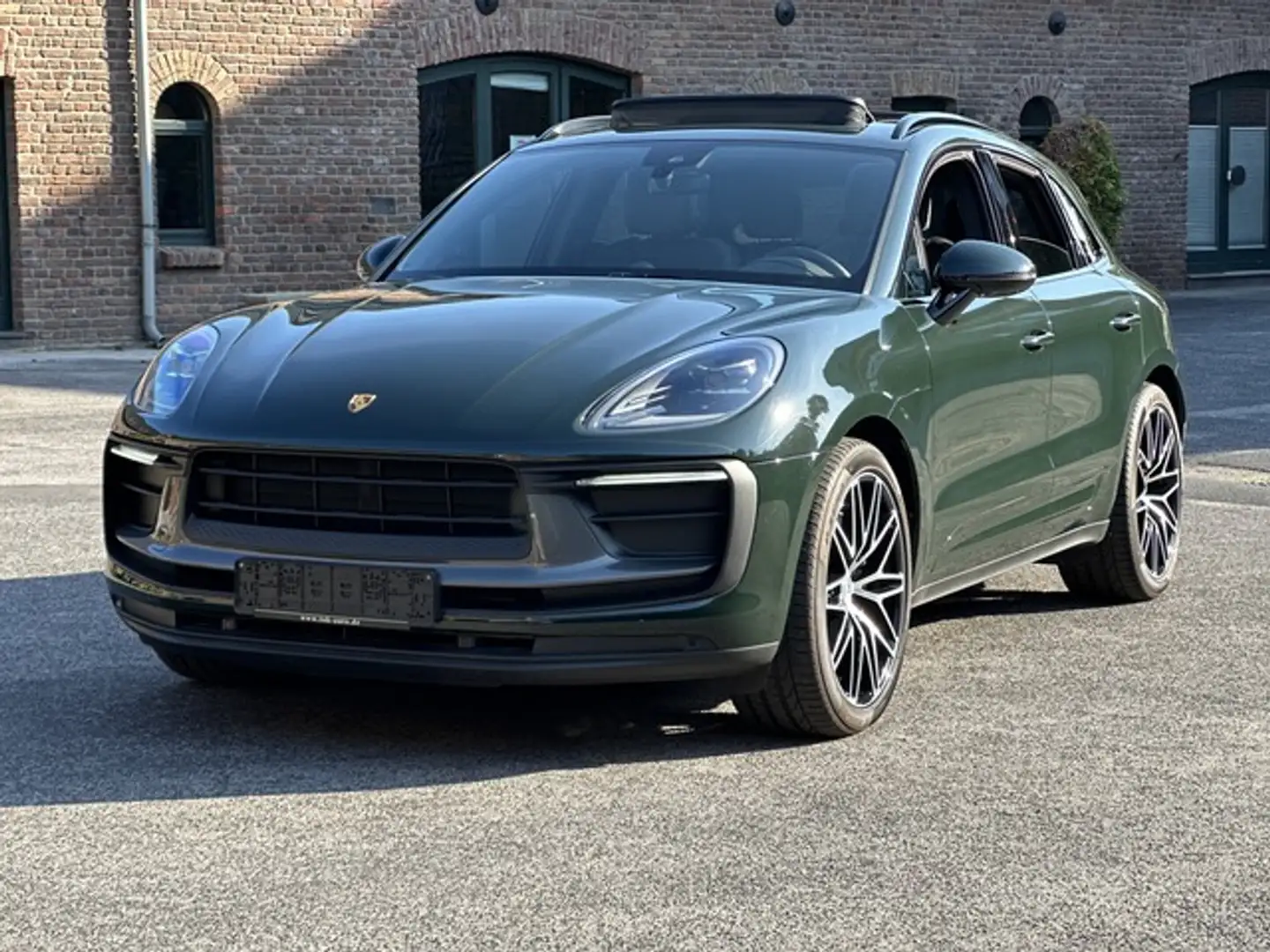 Porsche Macan T BREWSTERGREEN*SPORTABGAS*KAMERA*PANORAMA Grün - 1