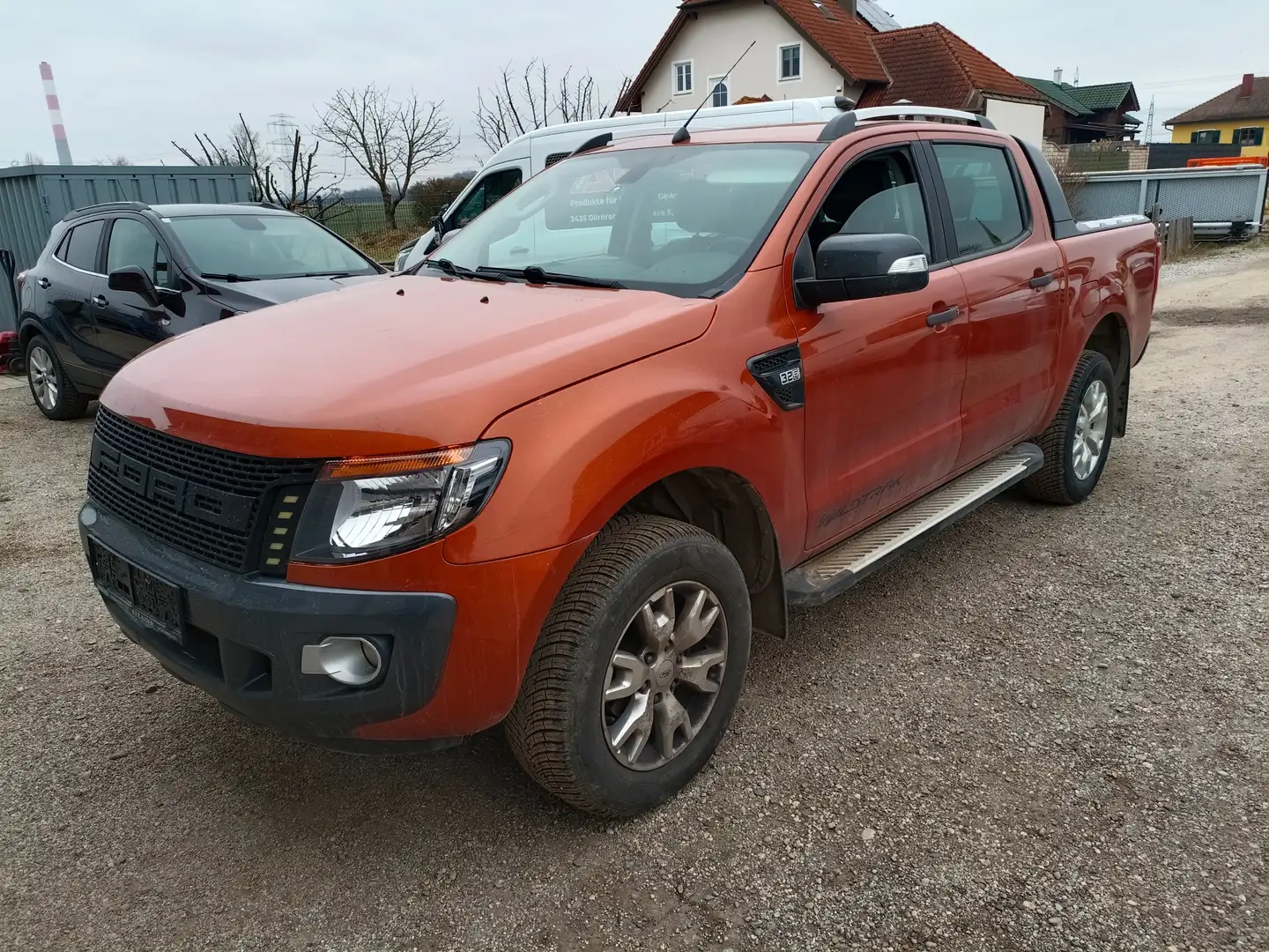 Ford Ranger Orange - 2