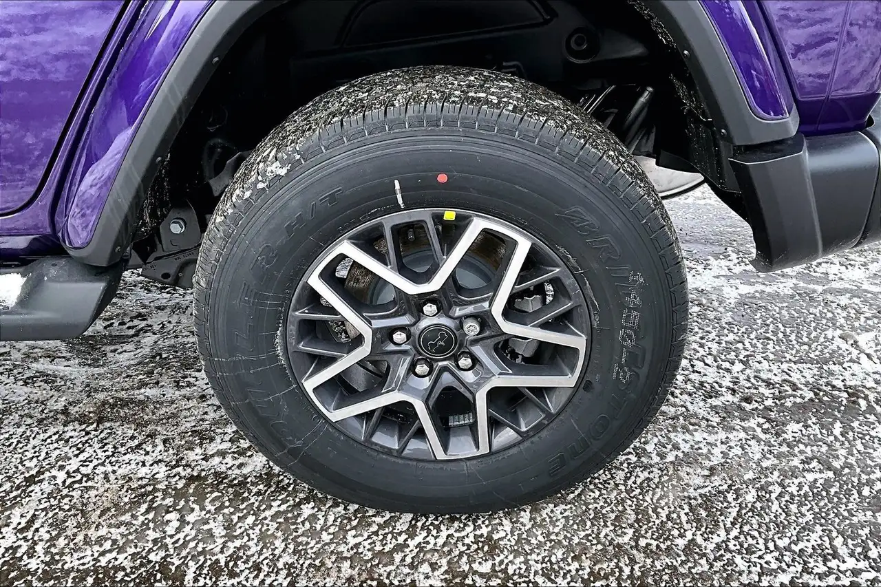 Jeep Wrangler снимка Jeep Wrangler
