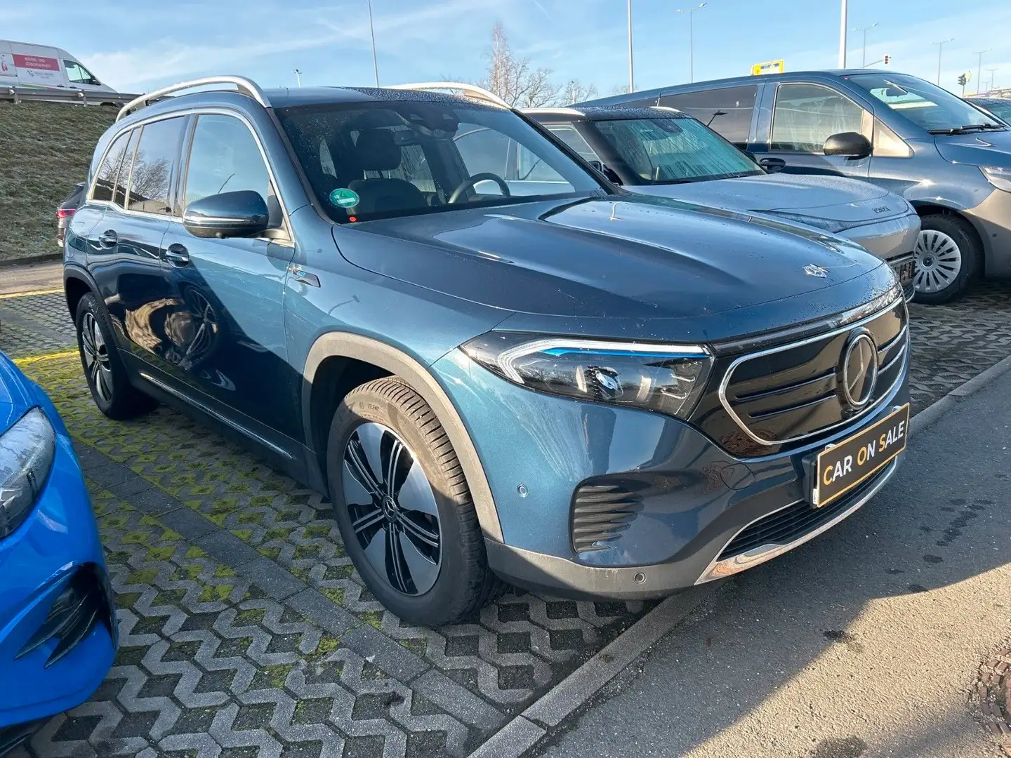 Mercedes-Benz EQB 300 4Matic 1.Hd, Distronic,360°Kam,Memory Blau - 2