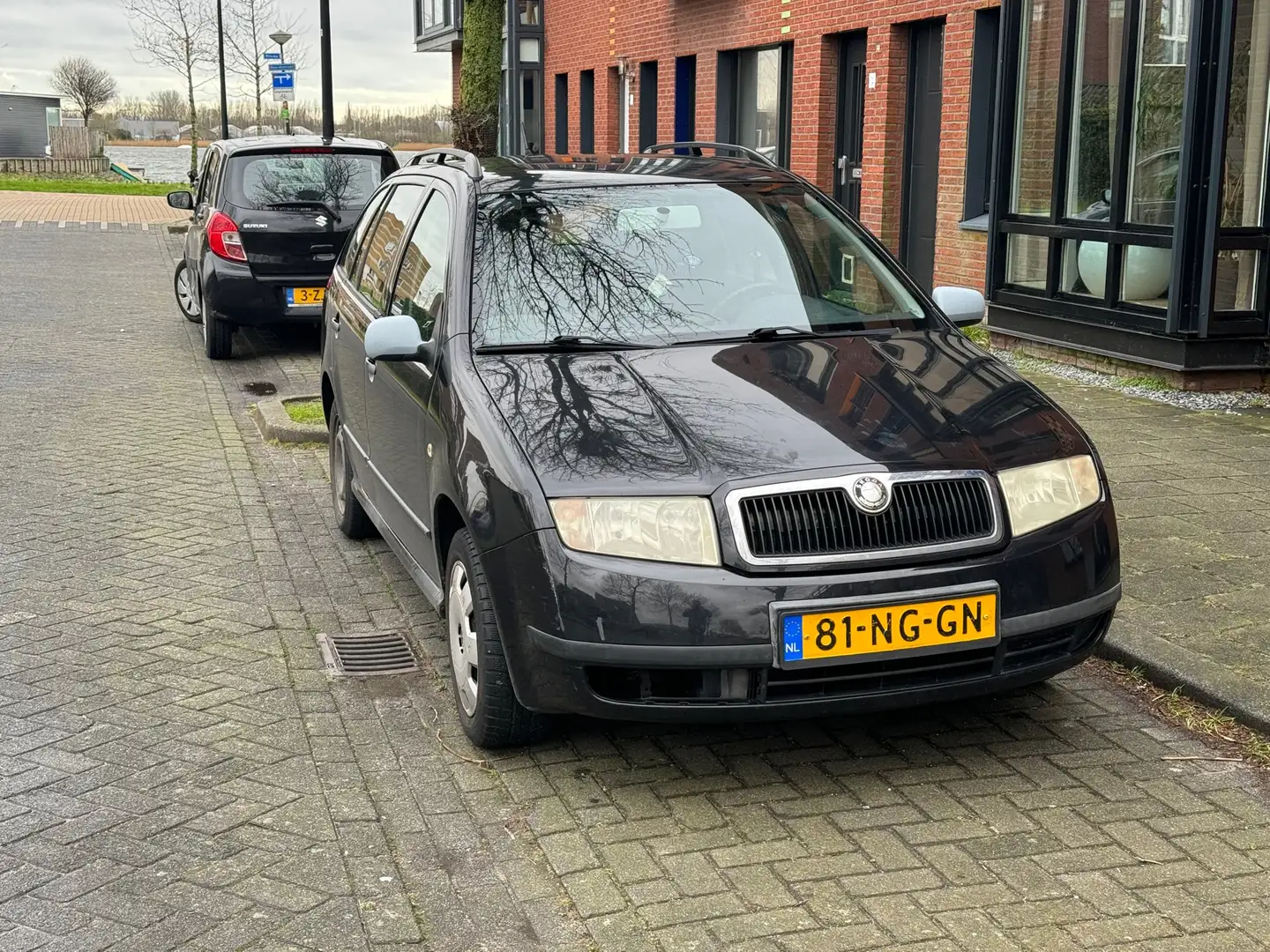 Skoda Fabia 1.4 16V Combi Comfort Zwart - 1