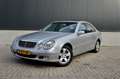 Mercedes-Benz E 200 K. Avantgarde sedan Strakke auto Grau - thumbnail 1