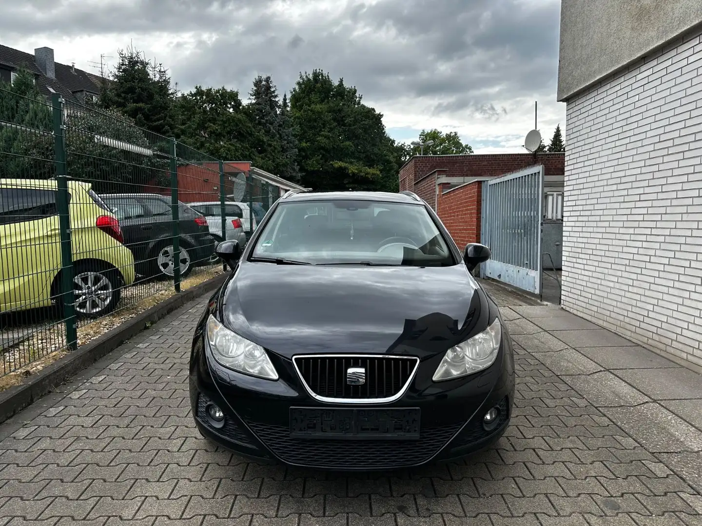 SEAT Ibiza ST Copa TÜV NEU *SITZHEIZUNG Schwarz - 2
