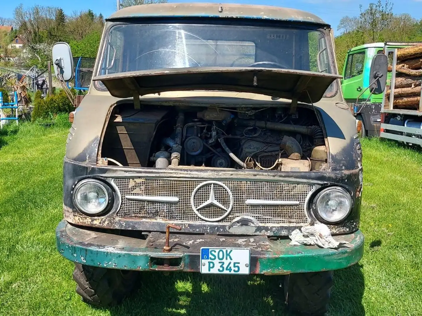 Mercedes-Benz 180 Unimog Verde - 2