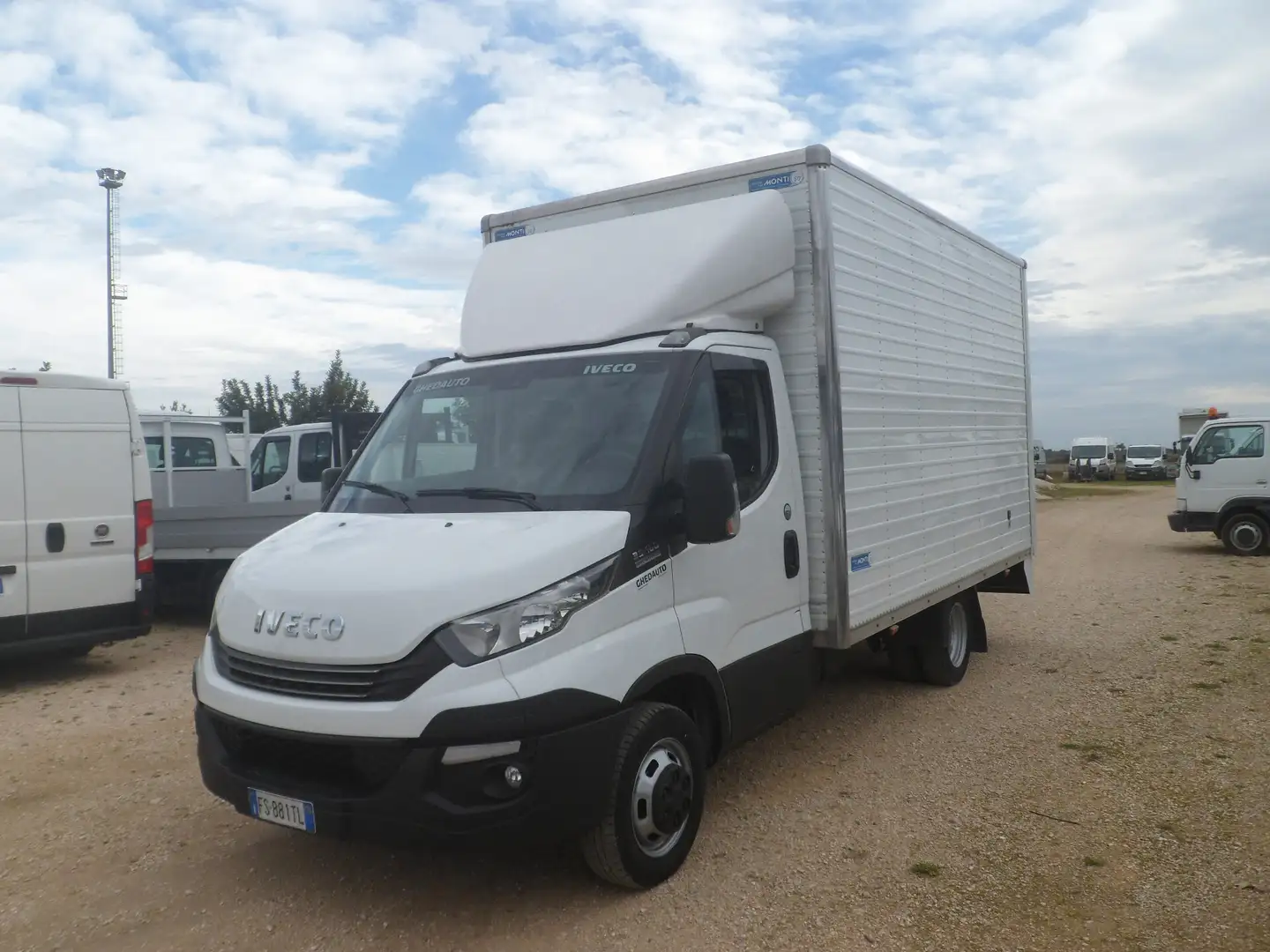 Iveco Daily 35c18 furgonatura in lega Weiß - 1