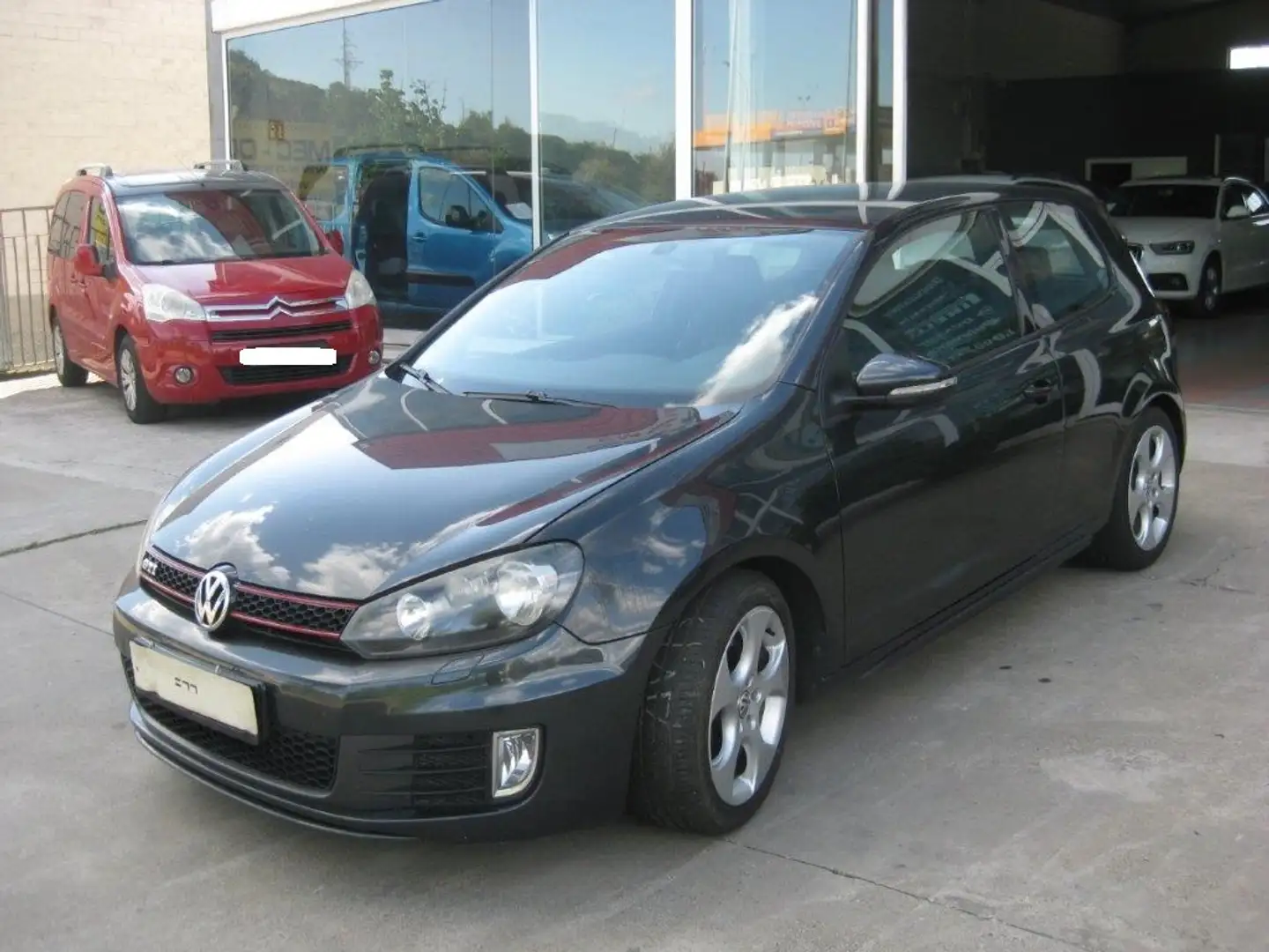 Volkswagen Golf GTI 2.0 TSI - 1