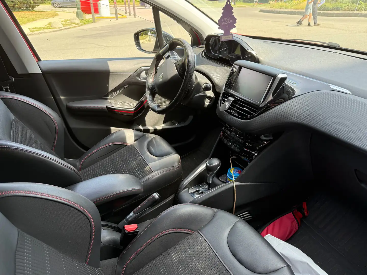 Peugeot 208 208 1.2 PureTech GT Line S Rood - 2