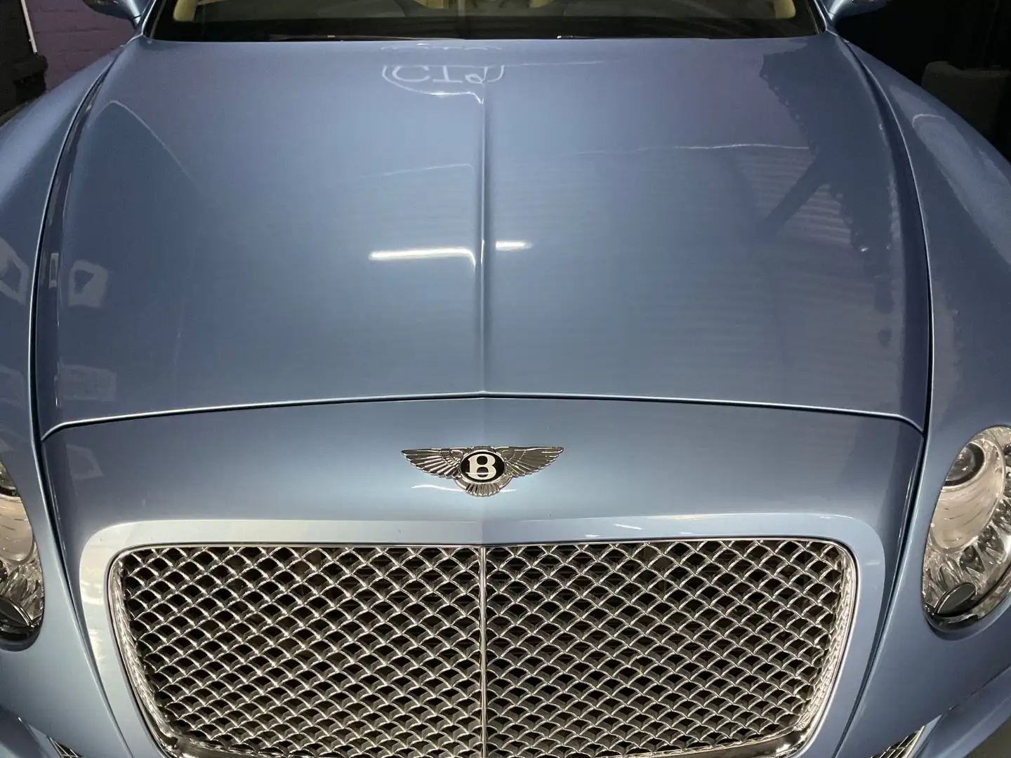 Bentley Continental GTC GTC /W12 / Top gepflegtes Fahrzeug / Sommertraum Modrá - 2