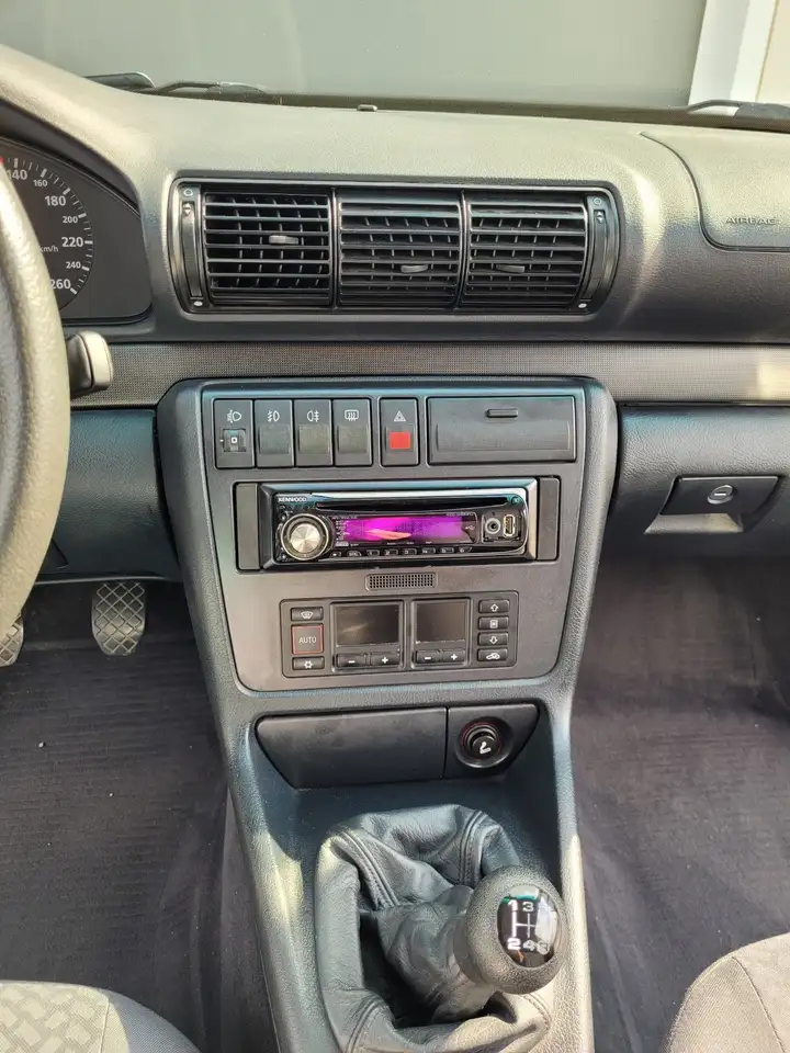 Audi A4 1.6, foto 8