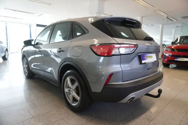 Ford Kuga view 4
