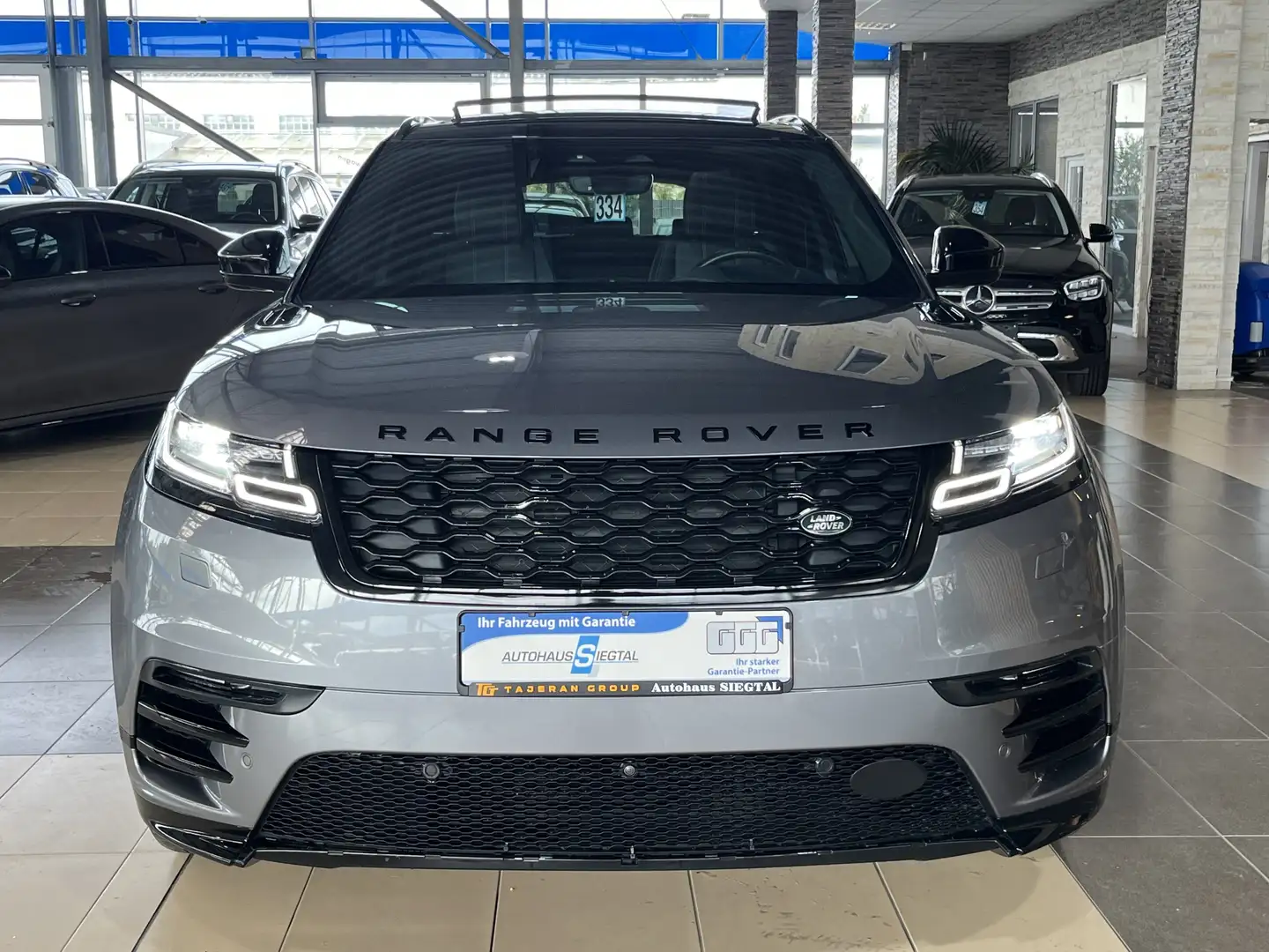 Land Rover Range Rover Velar R-Dynamic Black EDITION*LED Grau - 2