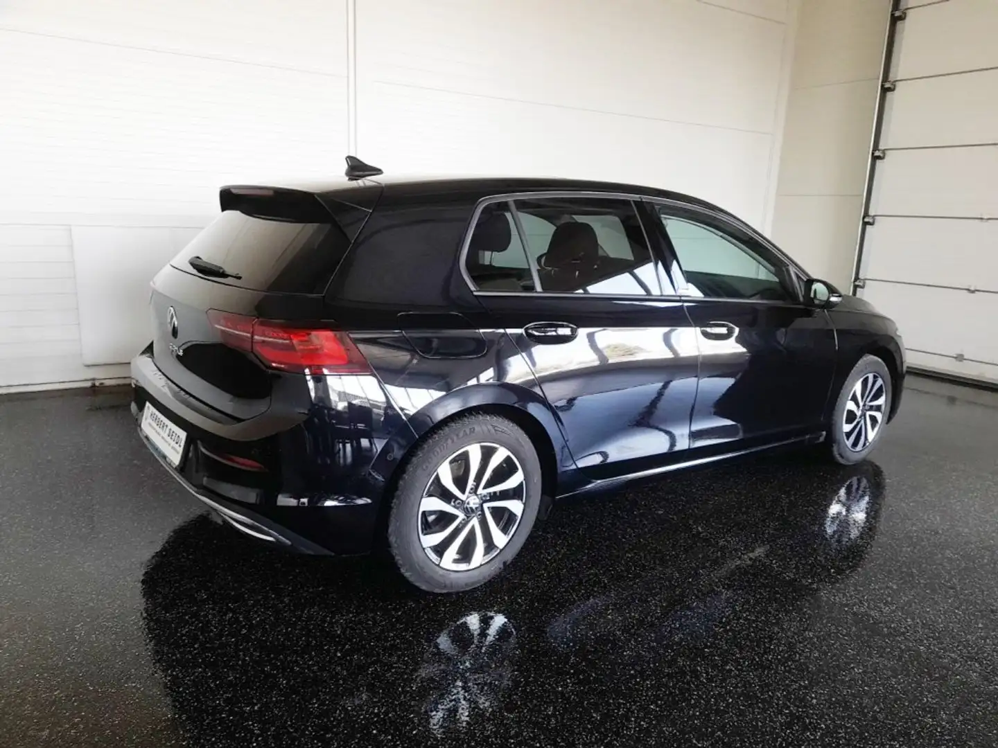 Volkswagen Golf VIII ACTIVE 2,0 TDI DSG *SKY / MATRIX-LED / HEAD-UP / VIRTUELL PRO / NAVI / AHV & KAMERA / ACC / KEYLESS* Schwarz - 2