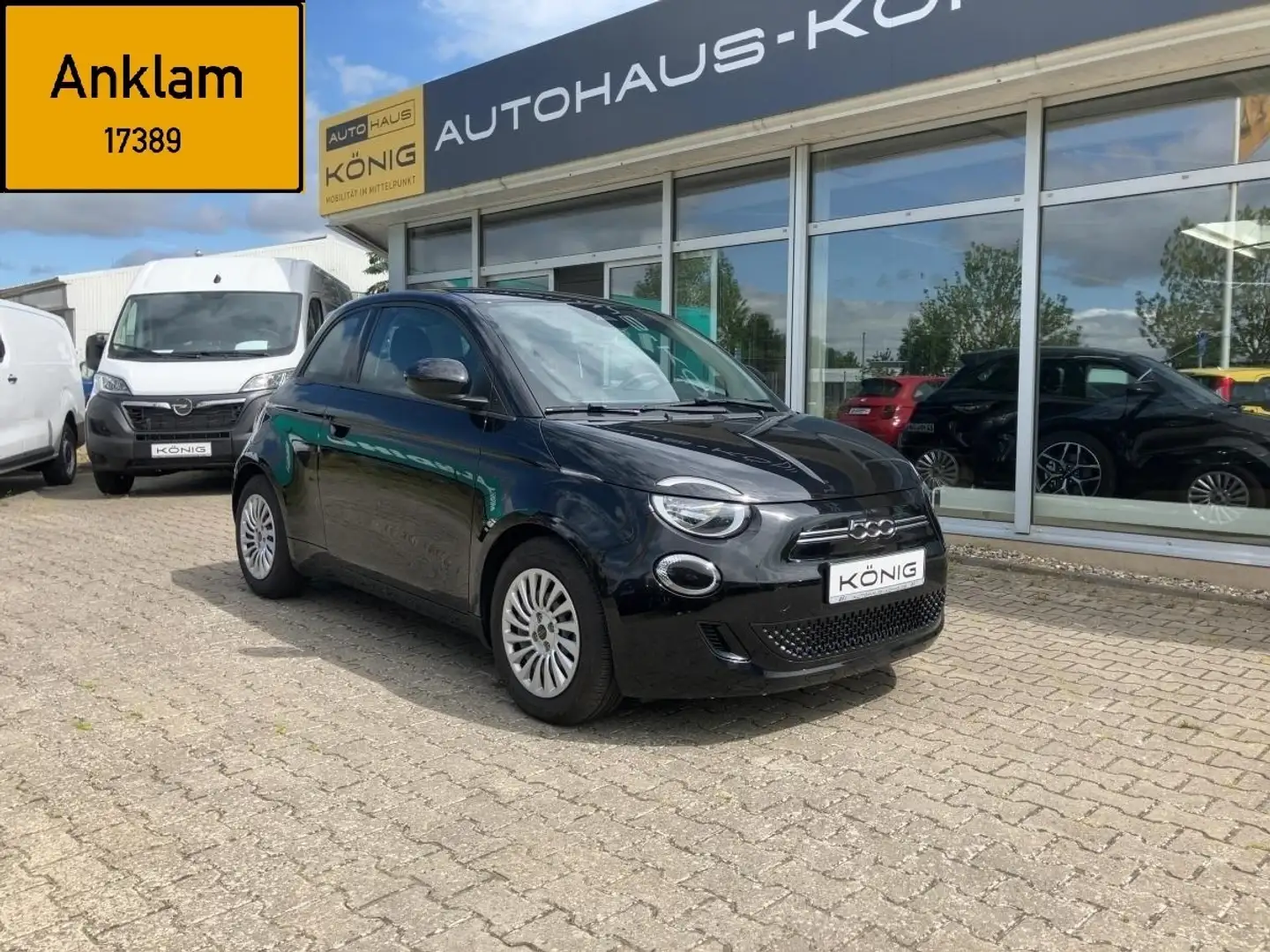 Fiat 500e Action Automatik Klima LED Zwart - 1