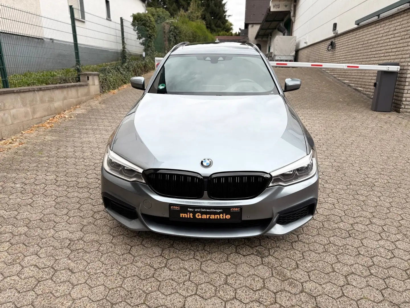 BMW 530 Baureihe 5 Touring 530 d xDrive M Sport Blau - 2