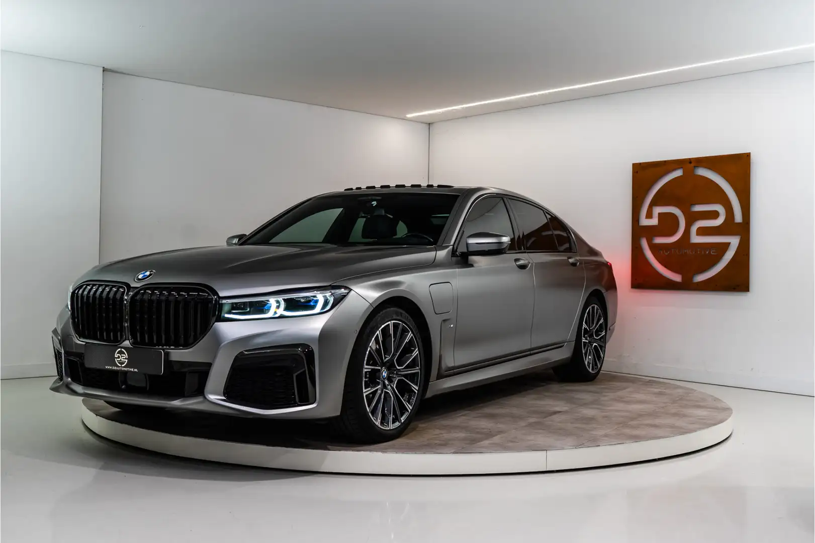 BMW 745 7-serie 745e High Executive M-Sport 394PK | Frozen Gris - 1