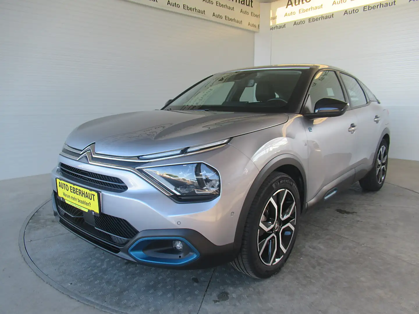 Citroen C4 e-C4 136 50kWh Shine *Navi *WSS beheizbar *Temp... Grau - 1