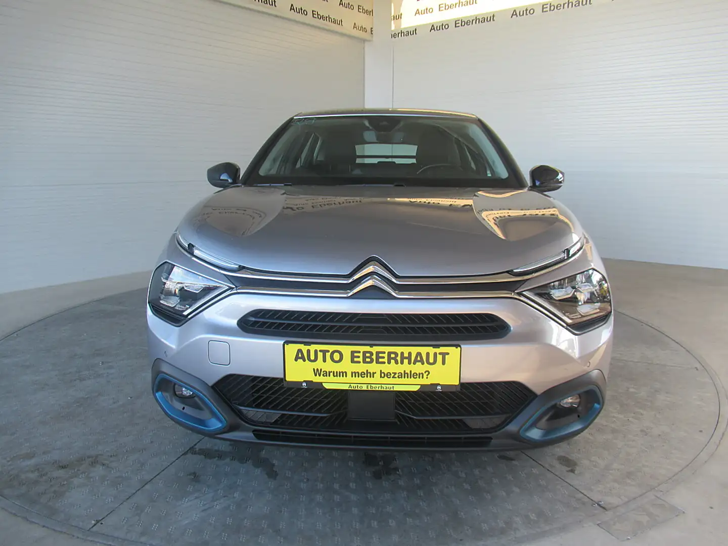 Citroen C4 e-C4 136 50kWh Shine *Navi *WSS beheizbar *Temp... Grau - 2
