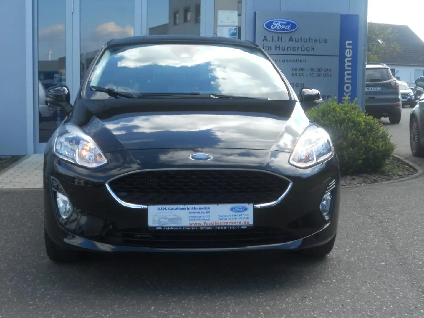 Ford Fiesta Cool & Connect Noir - 2
