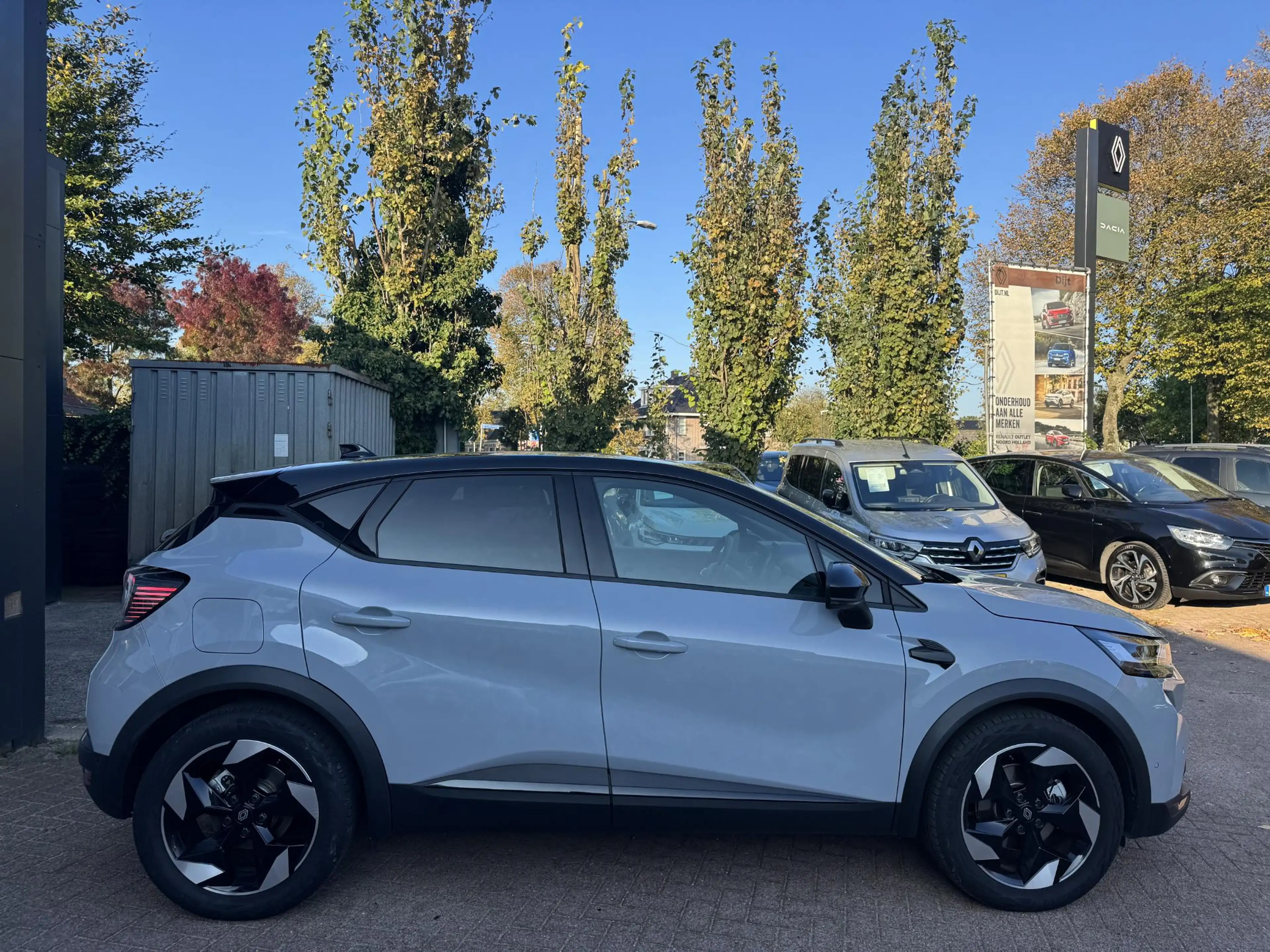 Renault Captur 1.8 E-Tech full hybrid 160 techno — photo 4