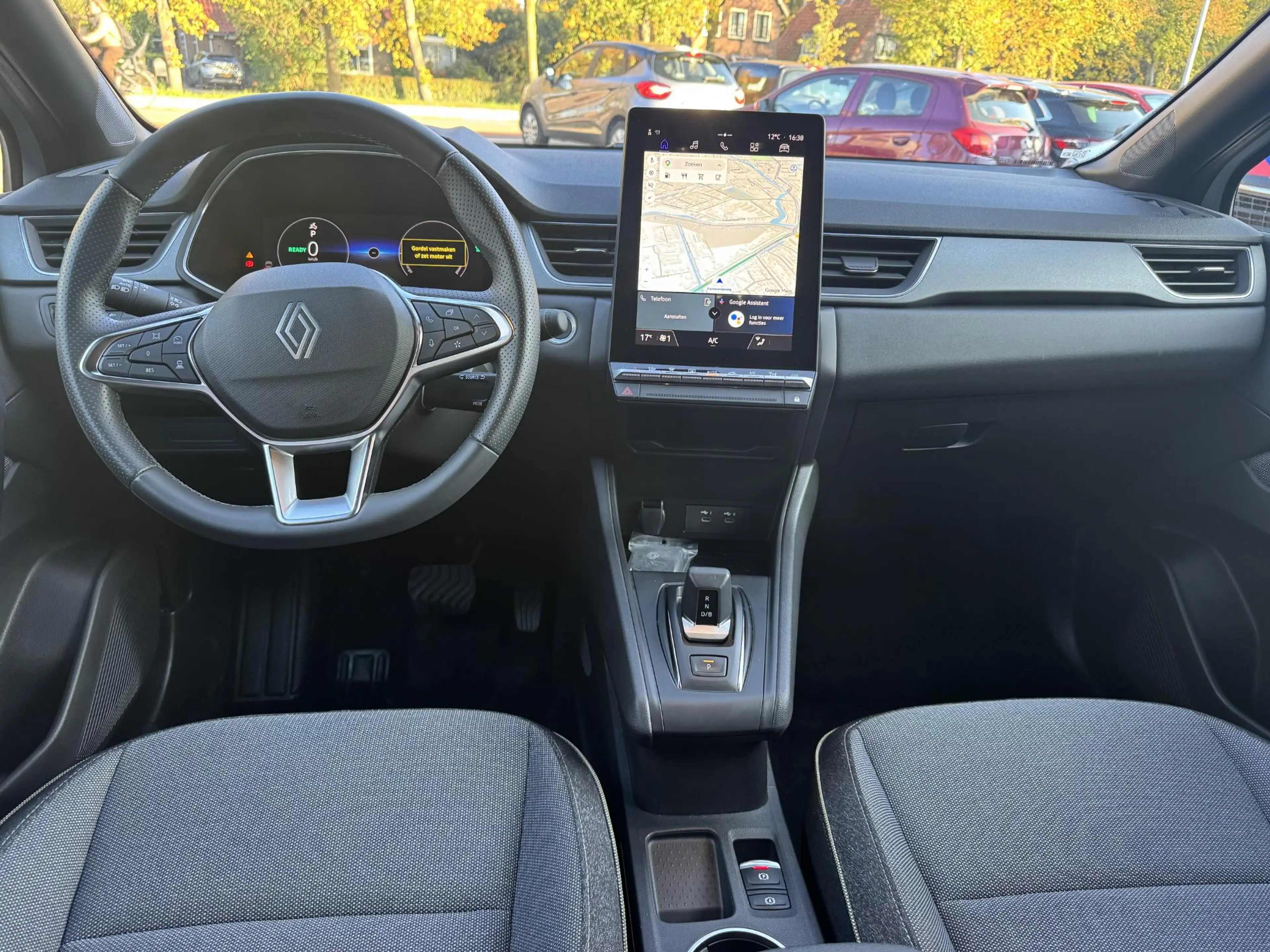 Renault Captur 1.8 E-Tech full hybrid 160 techno — photo 12