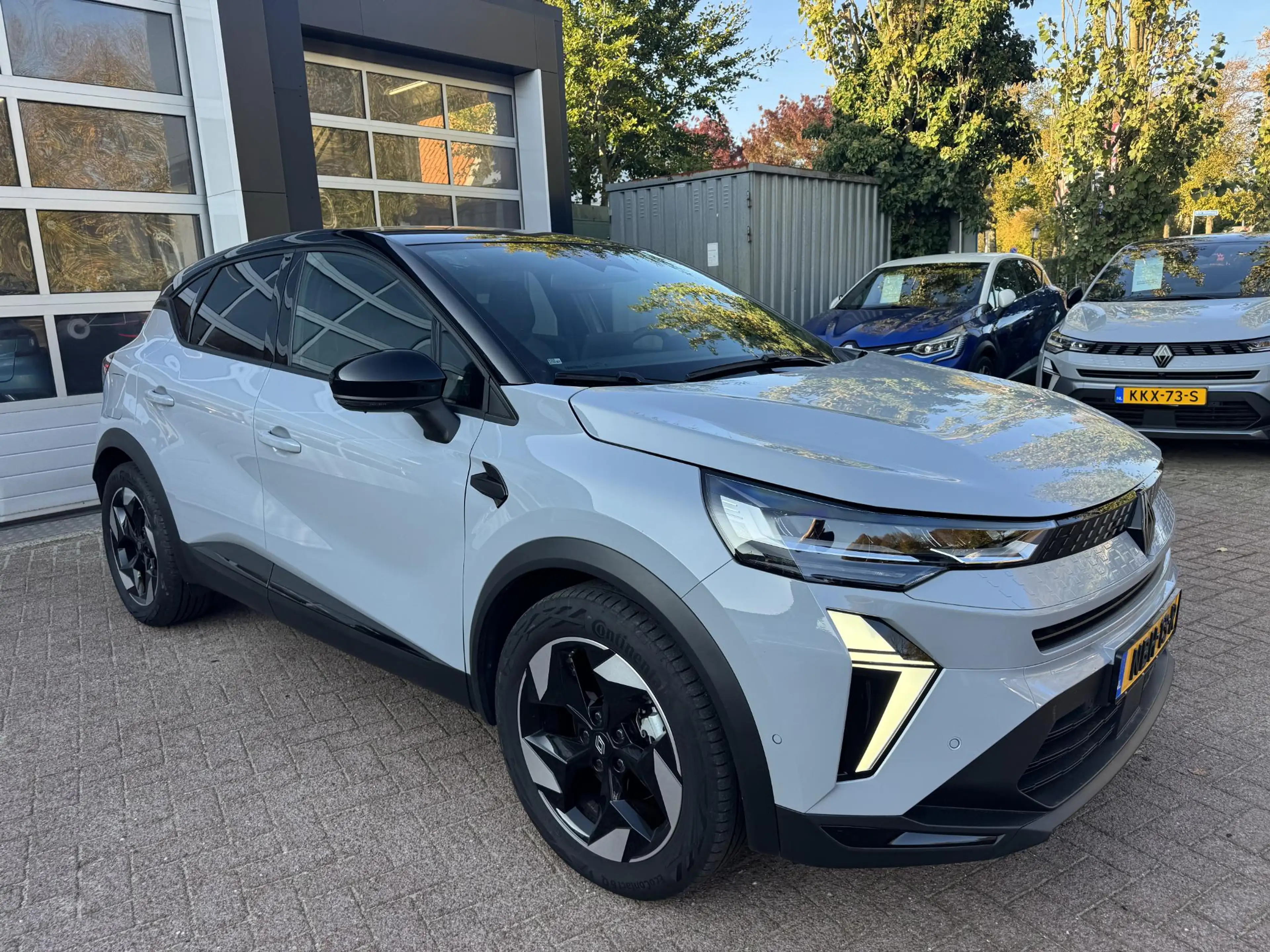 Renault Captur 1.8 E-Tech full hybrid 160 techno — photo 3