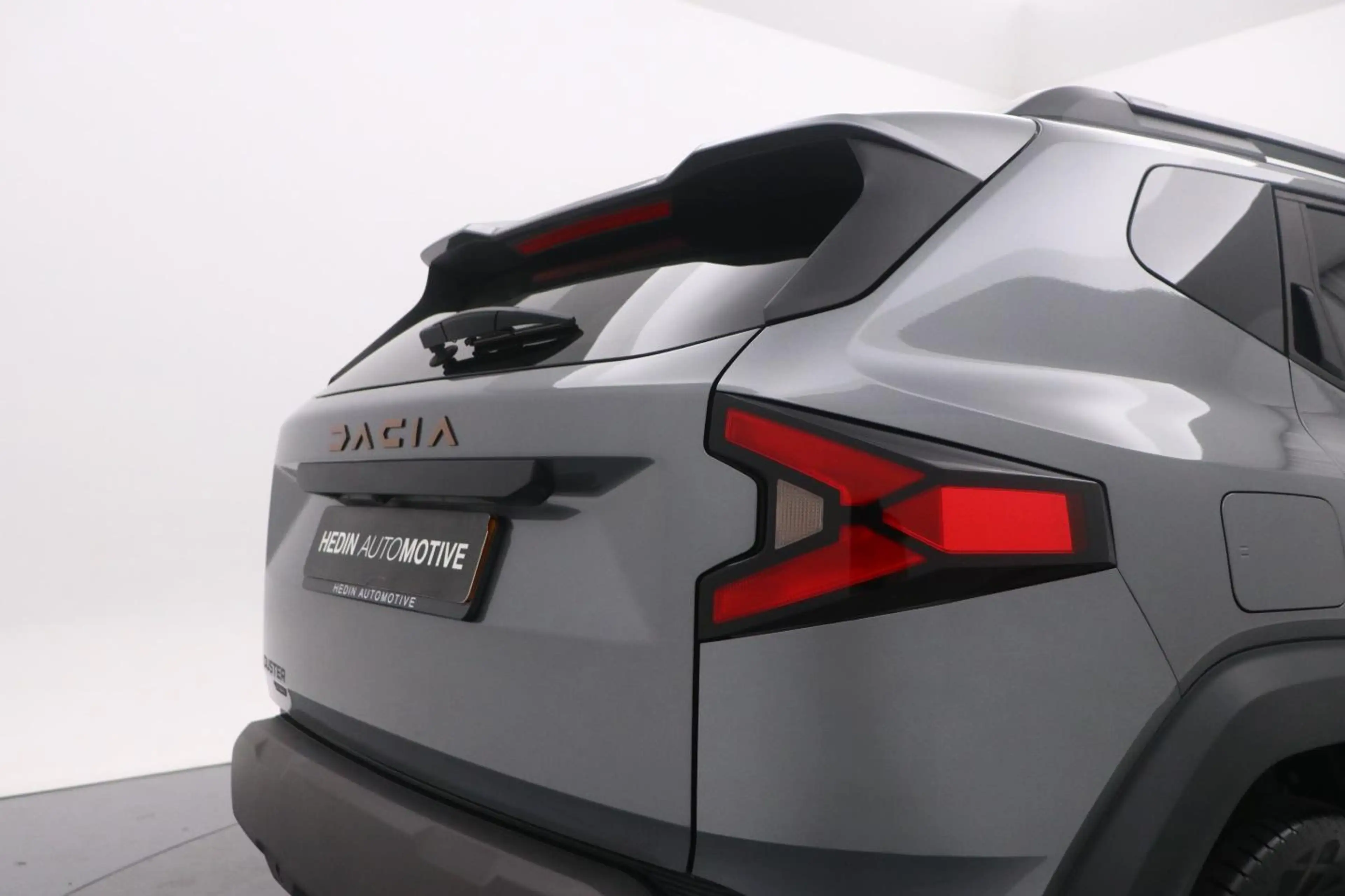 Dacia Duster 1.6 Hybrid 140 Extreme — photo 6