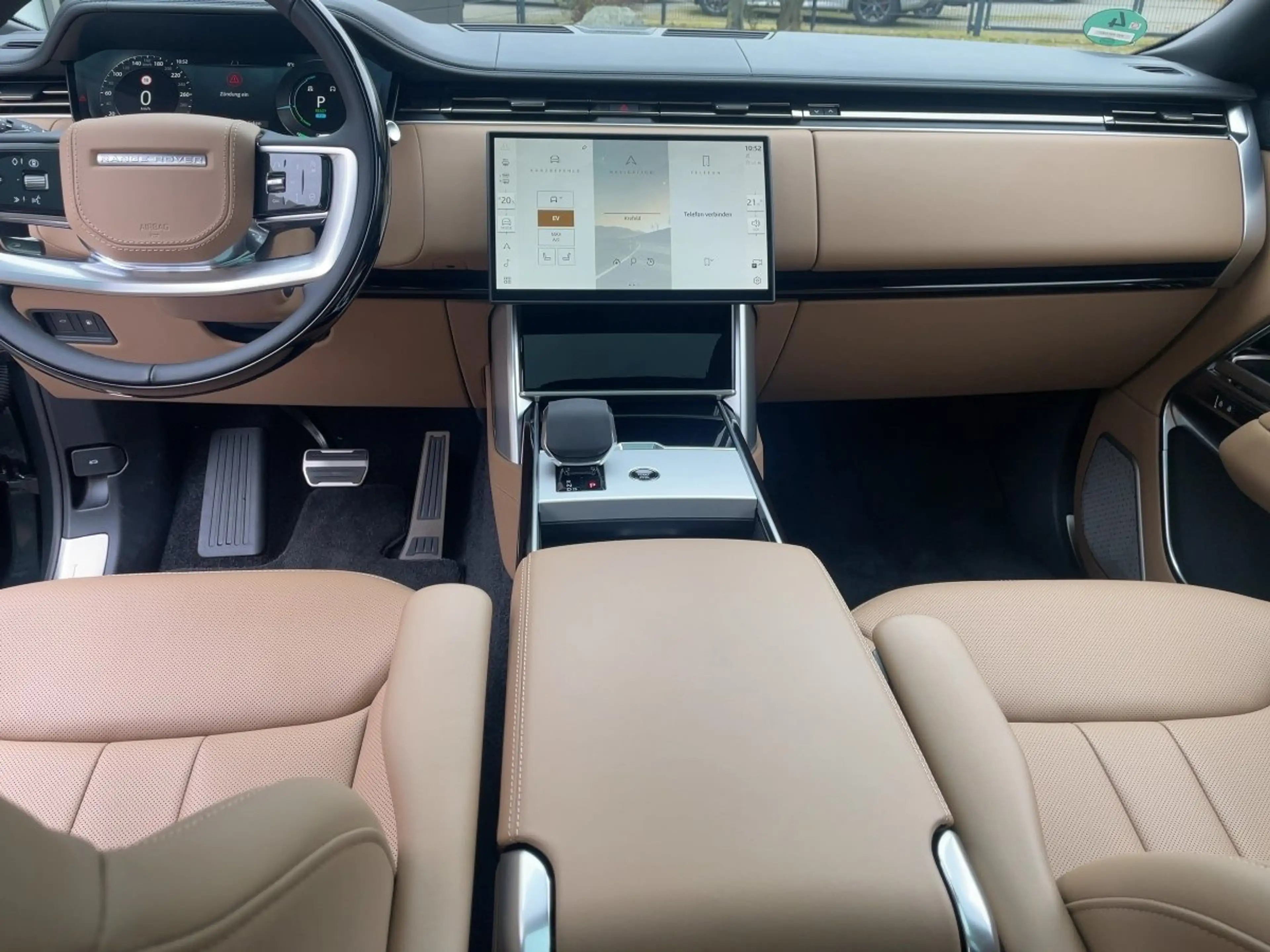 Land Rover Range Rover SWB  P550e Autobio Plug-in Hybrid — photo 11