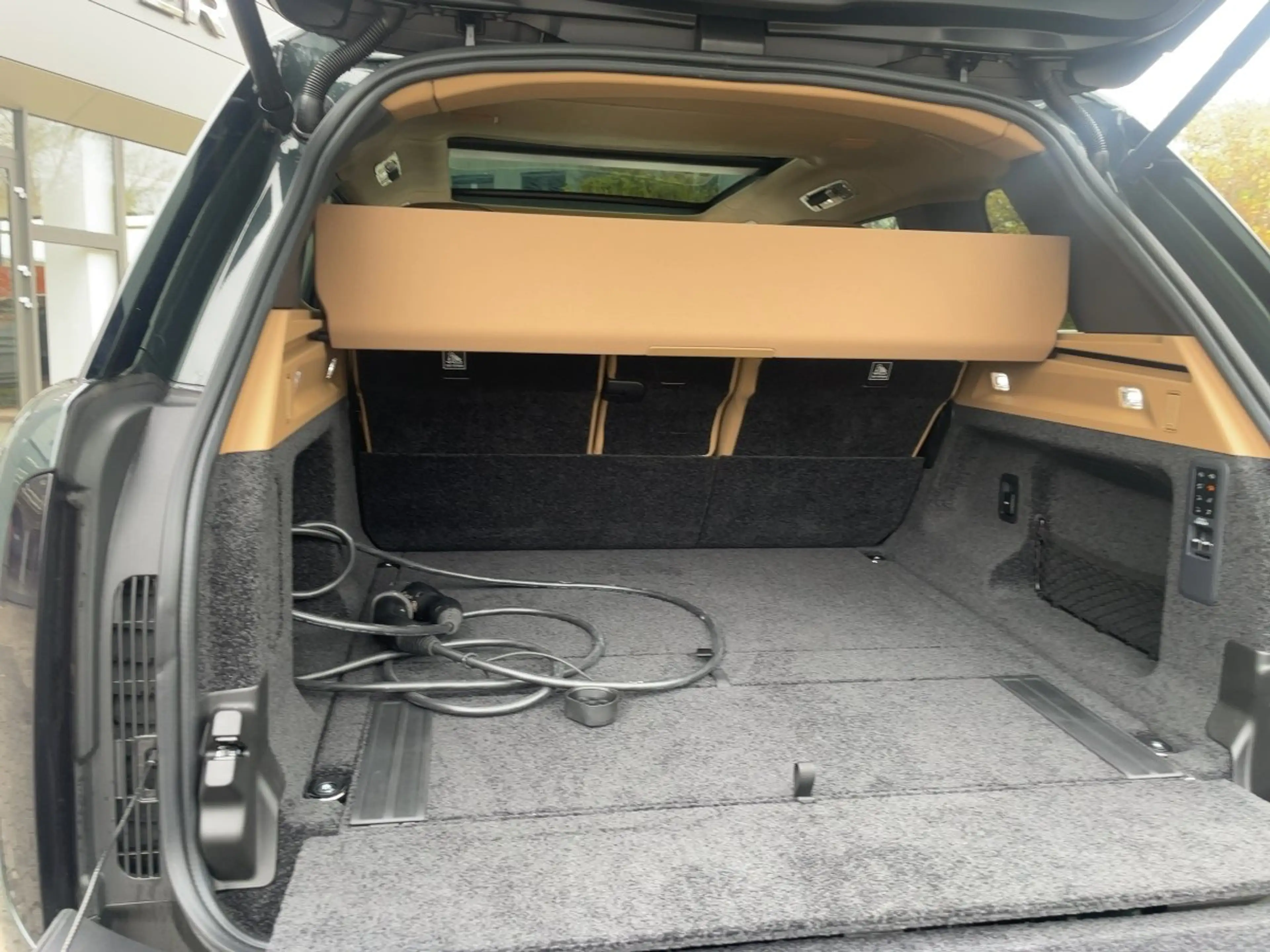 Land Rover Range Rover SWB  P550e Autobio Plug-in Hybrid — photo 8