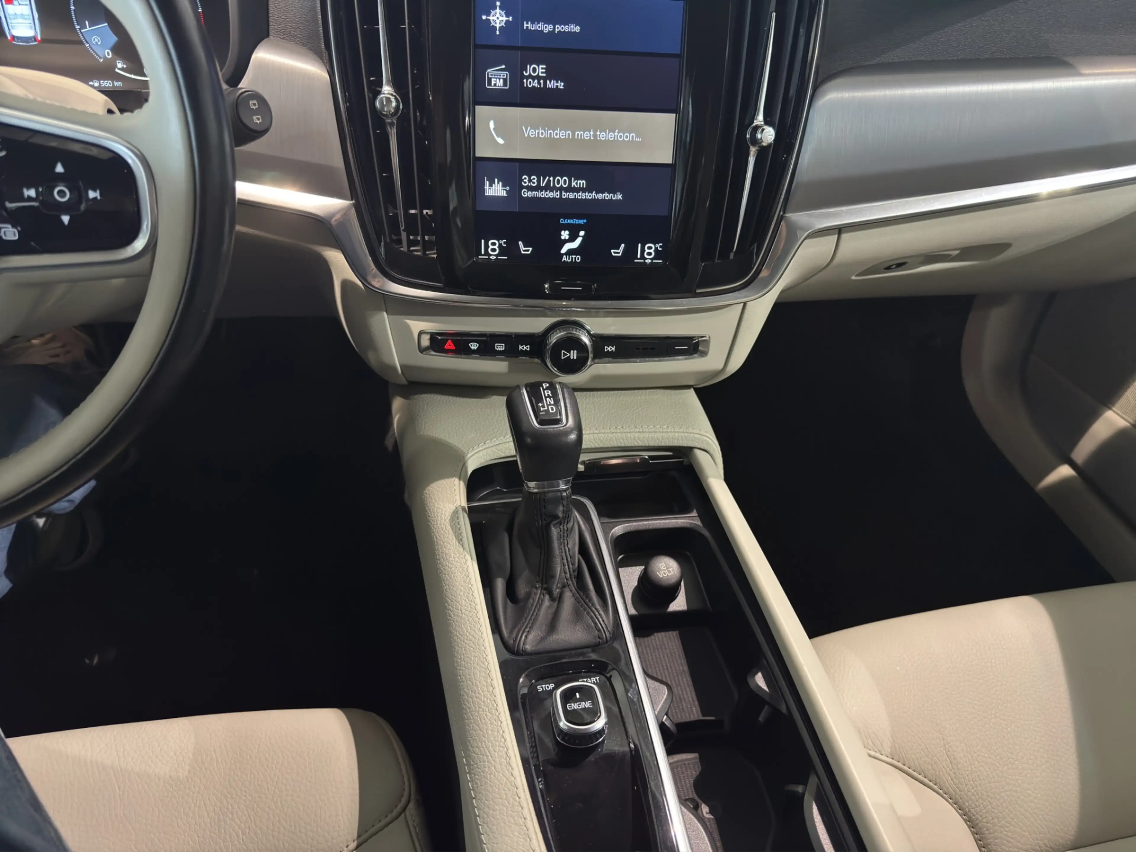 Volvo V90 T5 Aut. Momentum ACC Trekhaak Leder Stoelverwarmin — photo 5