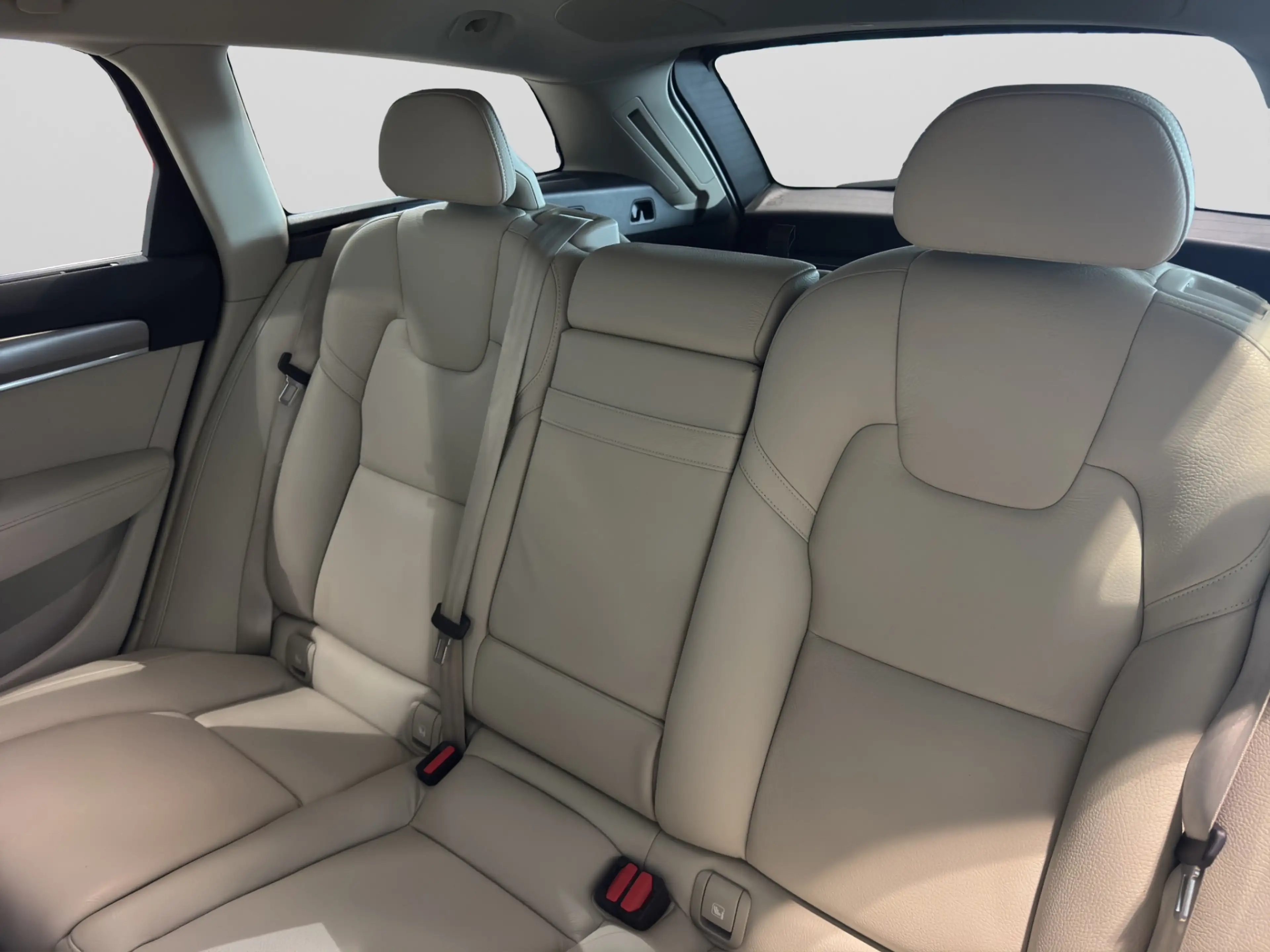 Volvo V90 T5 Aut. Momentum ACC Trekhaak Leder Stoelverwarmin — photo 12