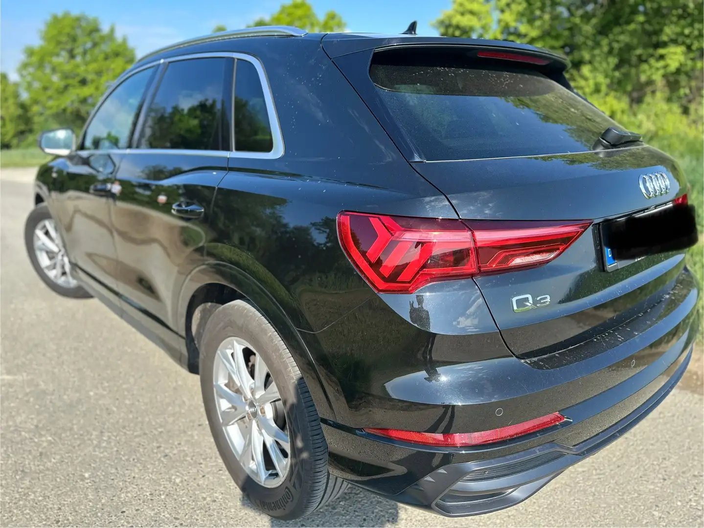 Audi Q3 40 TFSI quattro S line Matrix/AHK Schwarz - 2