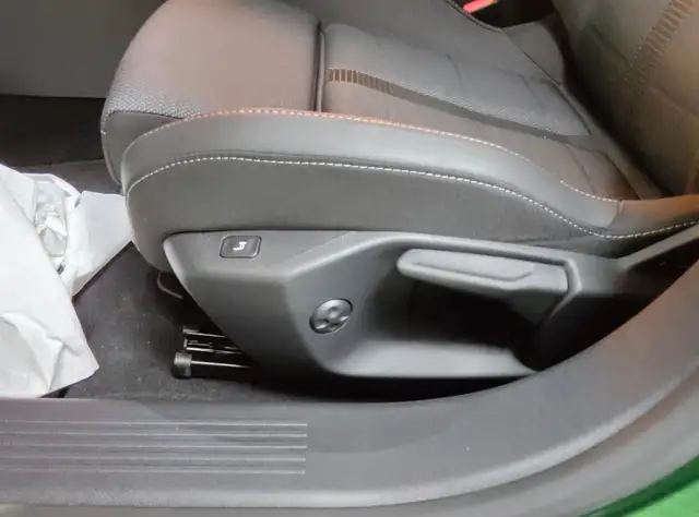 Opel Astra view 13