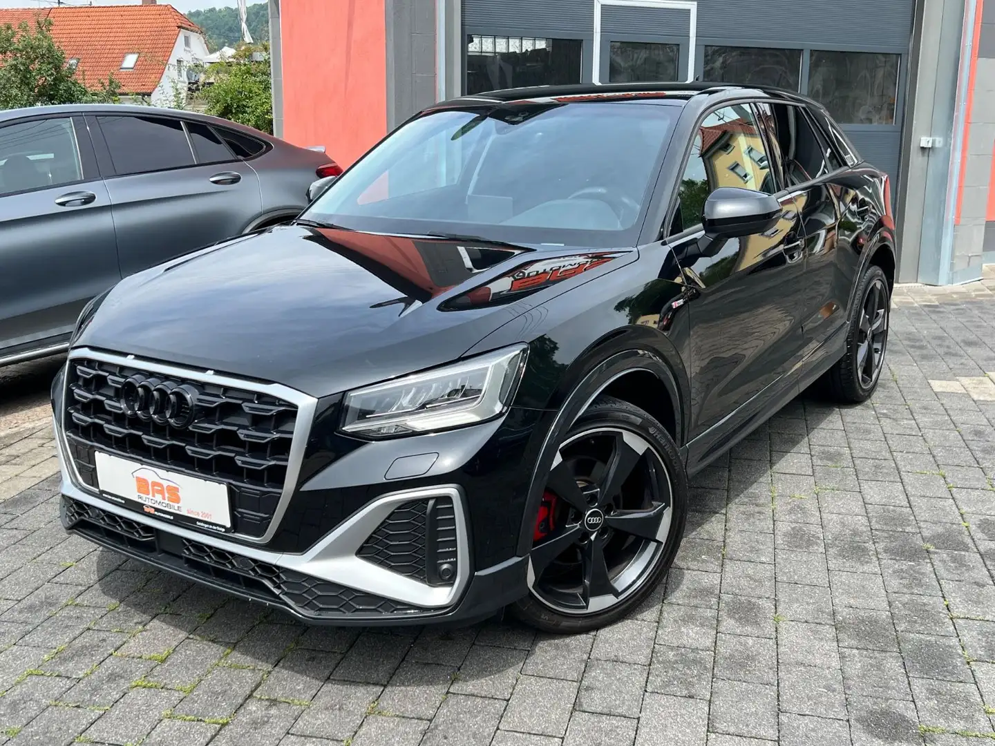 Audi Q2 35 TFSI S line* S TRON*NAVI*LED*AHK* Schwarz - 1