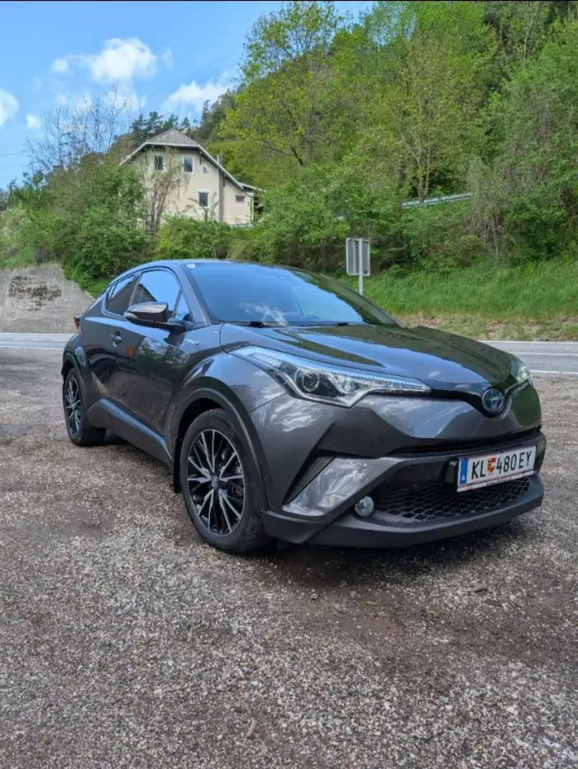 Toyota C-HR 1,8 Hybrid C-ULT CVT Grey - 1