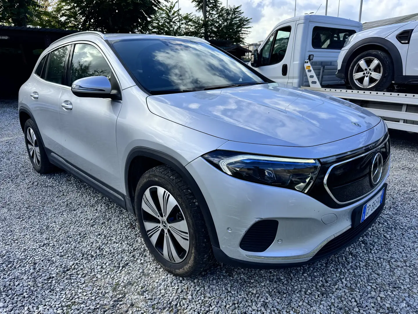 Mercedes-Benz EQA 350 Sport Tech Edition 4matic Argento - 1