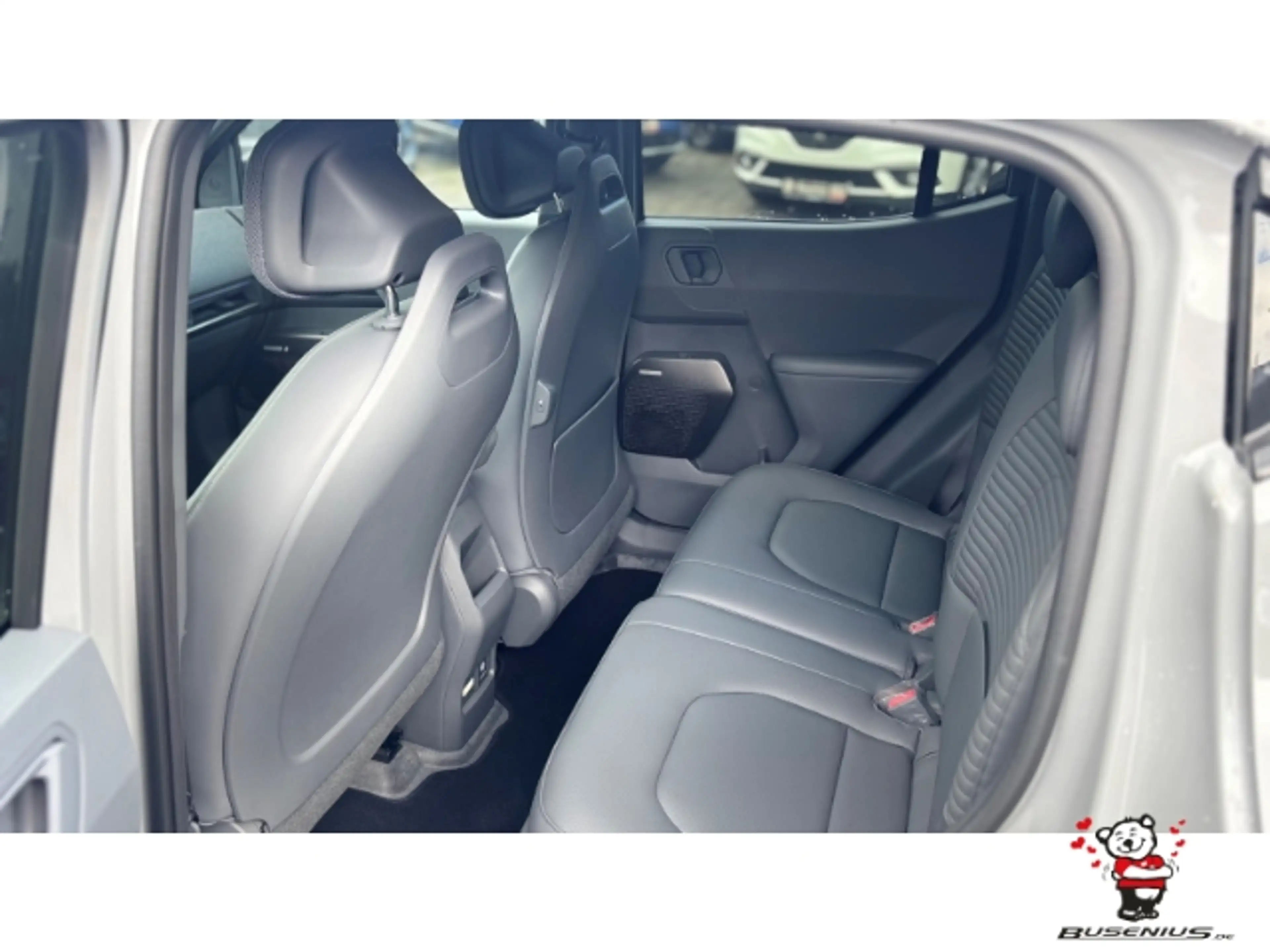 Kia EV2 61 kWh Black-Line 4S+Com+Dri+Style+SHZ+360° — photo 9