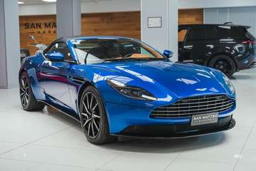 ASTON MARTIN DB11 VOLANTE