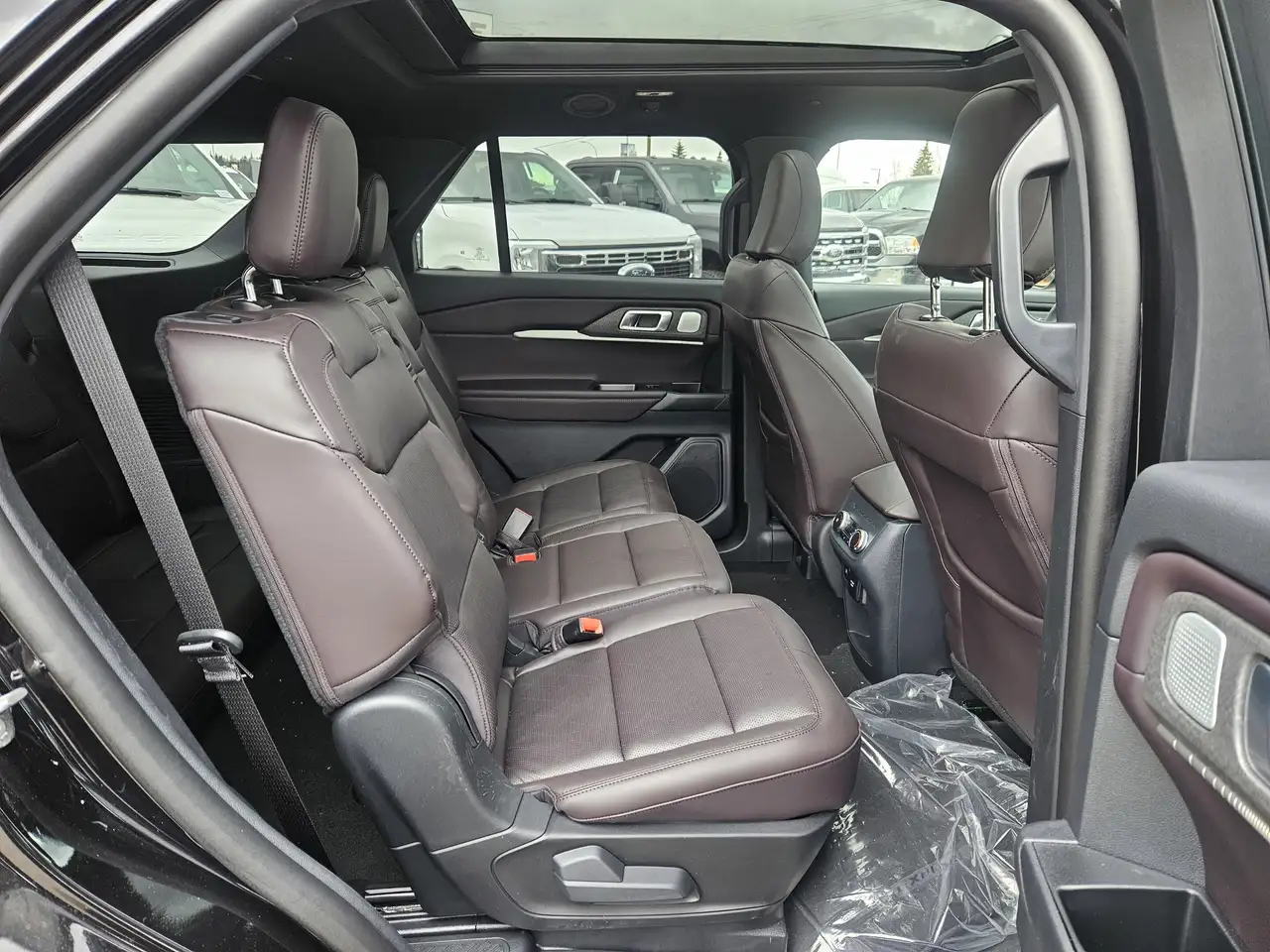 Ford Explorer снимка Ford Explorer