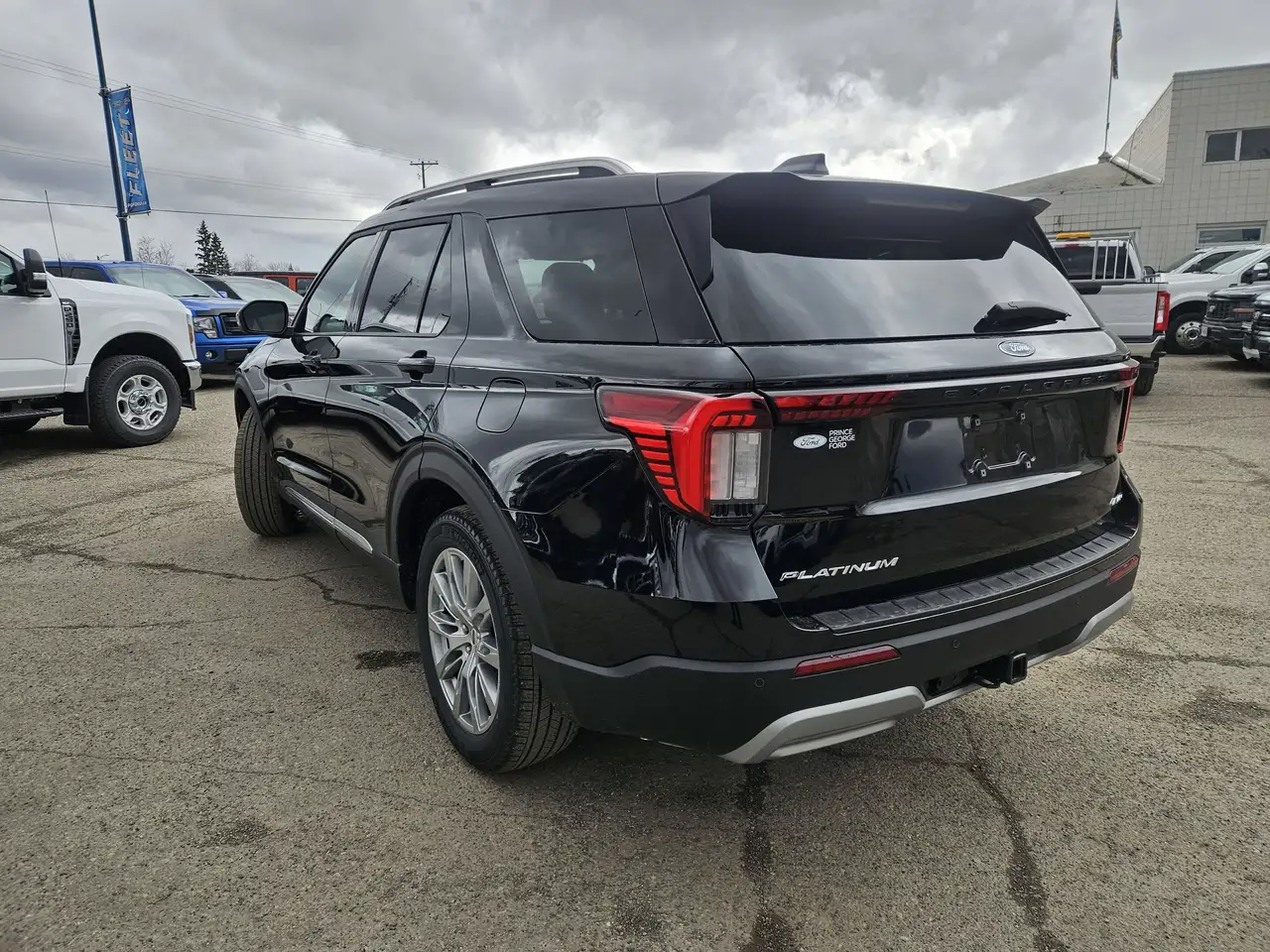 Ford Explorer снимка Ford Explorer